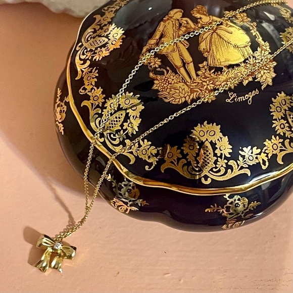 Retired Tiffany and Co. 18K Bow & Tiffany Diamond! - Picture 2 of 6